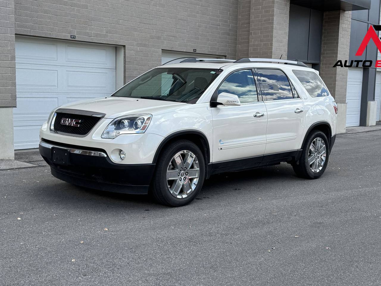 Used 2010 GMC Acadia SLT w/ Technology Package