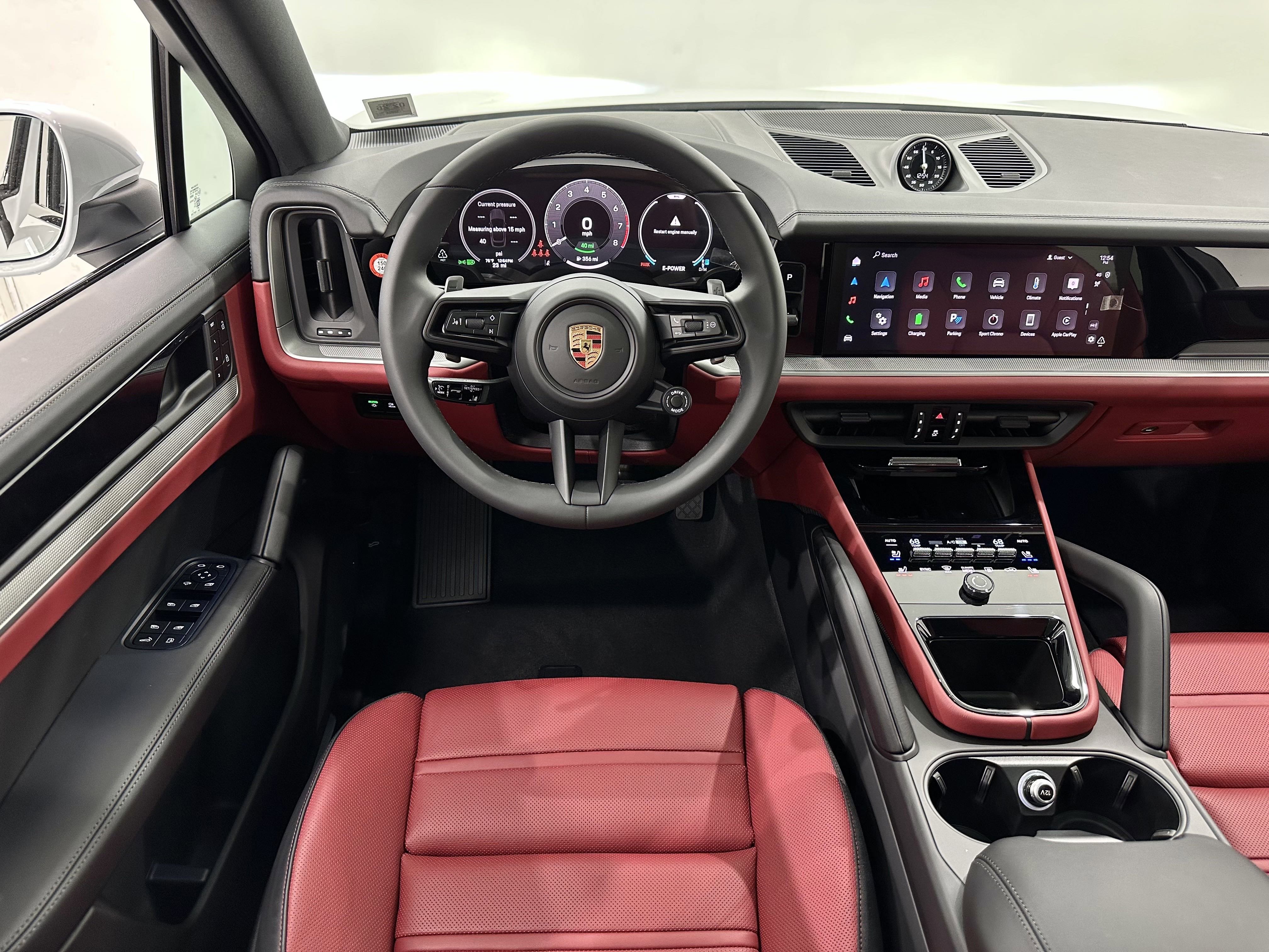 Certified 2025 Porsche Cayenne E-Hybrid image 25