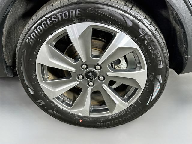 Used 2025 Ford Escape Platinum AWD/4WD image 32