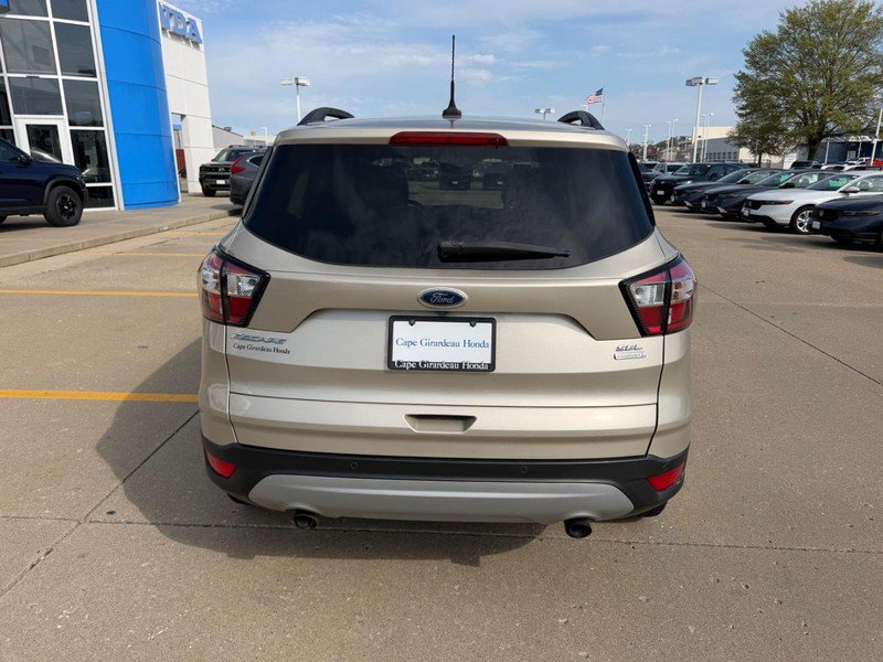 Used 2018 Ford Escape SEL FWD image 3