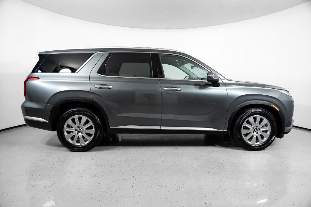 Certified 2024 Hyundai Palisade SEL FWD image 3