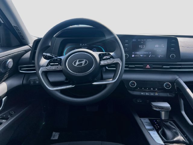 New 2026 Hyundai Elantra Hybrid FWD image 20