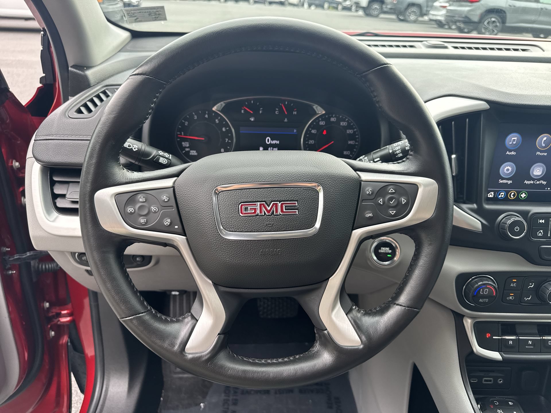 Used 2022 GMC Terrain SLT AWD/4WD image 11