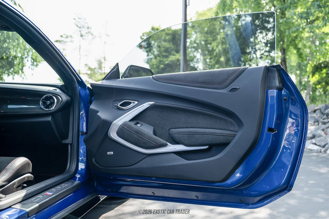 Used 2021 Chevrolet Camaro ZL1 RWD image 50