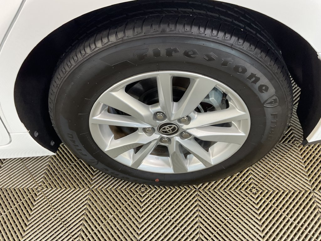 Used 2025 Toyota Camry LE FWD image 6