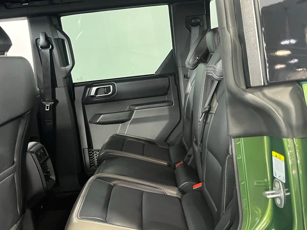 Used 2025 Ford Bronco Outer Banks image 28