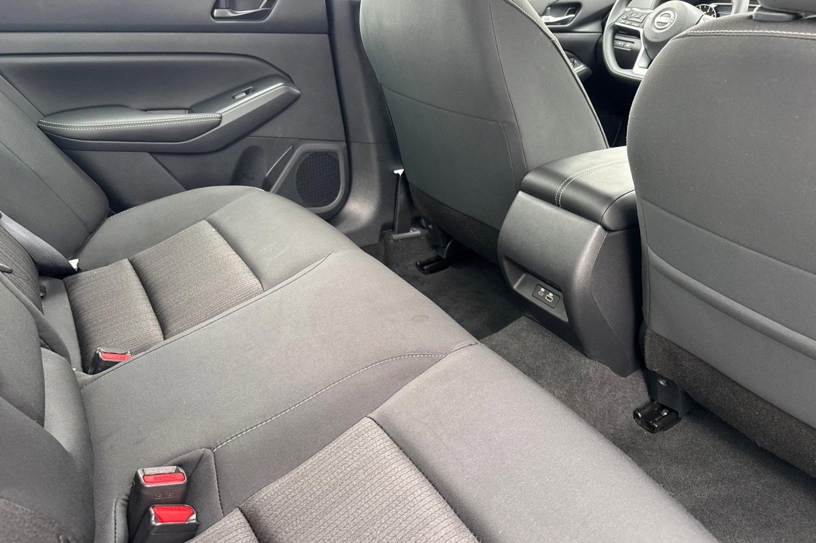 Used 2025 Nissan Altima 2.5 SV image 29