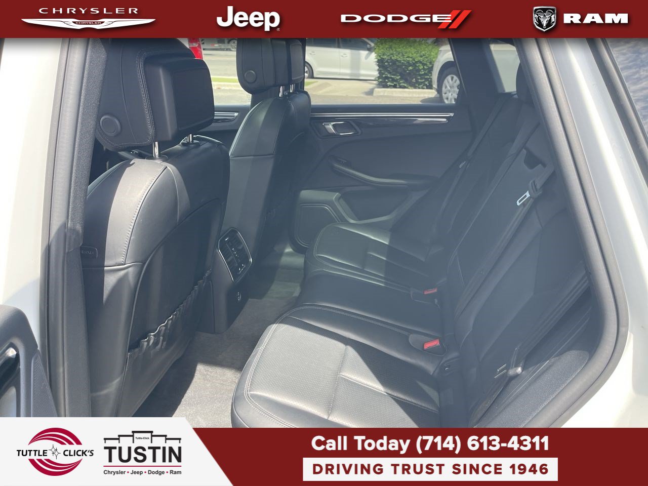 Used 2024 Porsche Macan AWD/4WD image 25