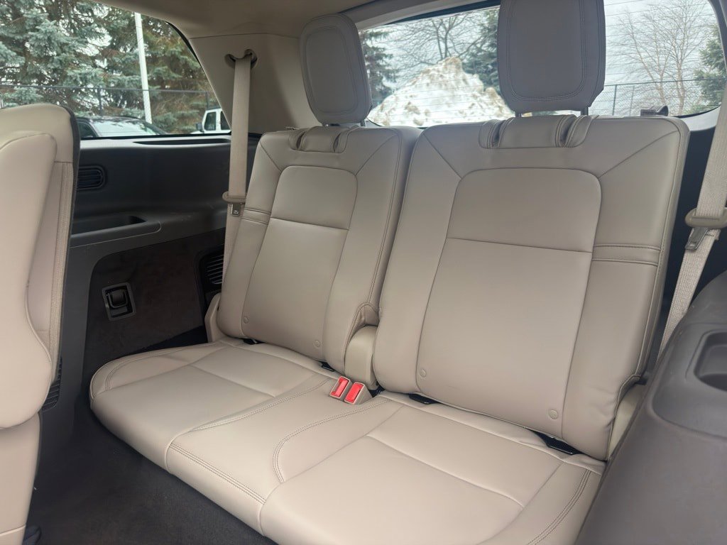 Used 2023 Lincoln Aviator AWD w/ Premium Package image 34