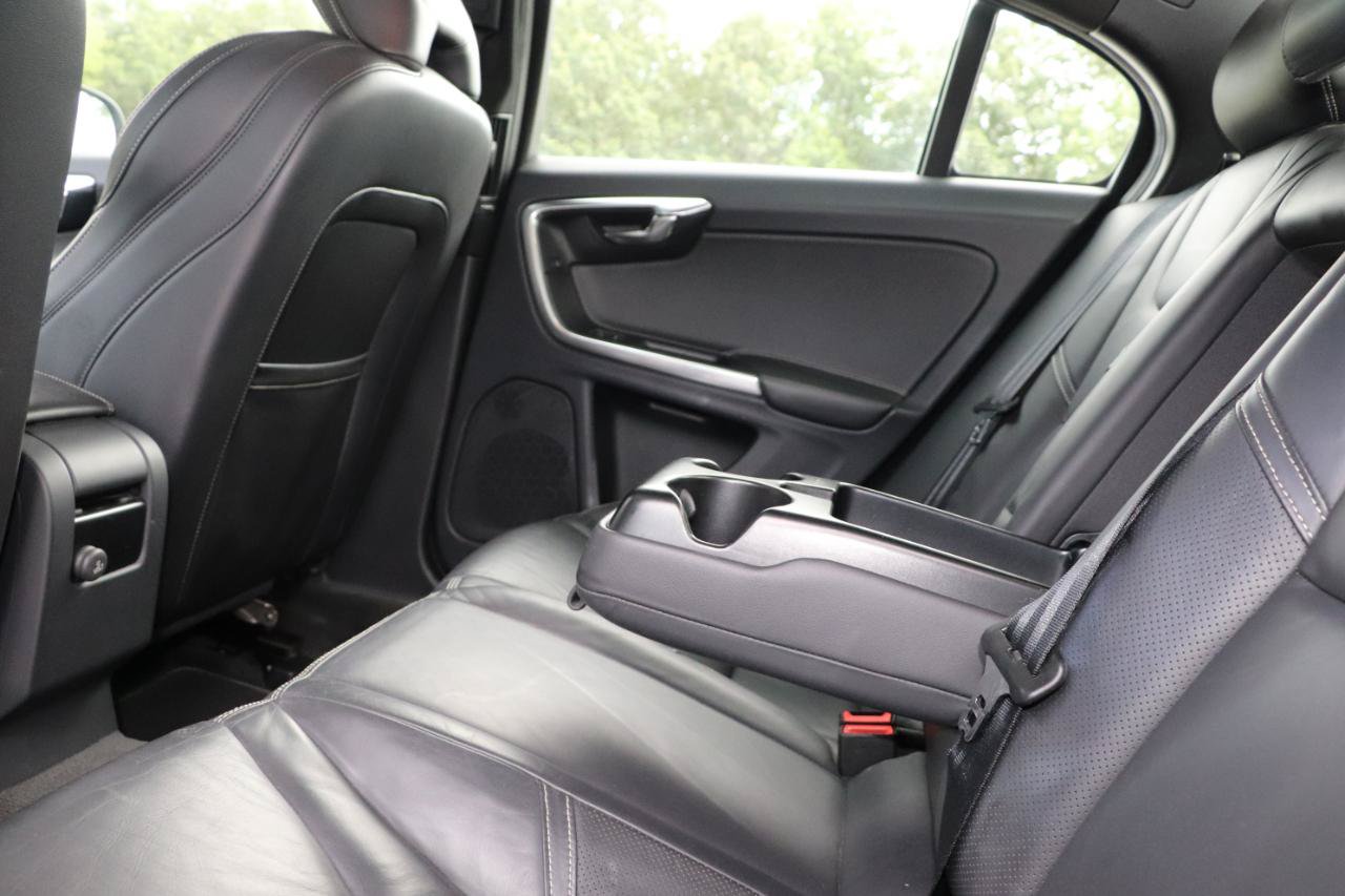 Used 2017 Volvo S60 T6 R-Design Platinum AWD/4WD image 35