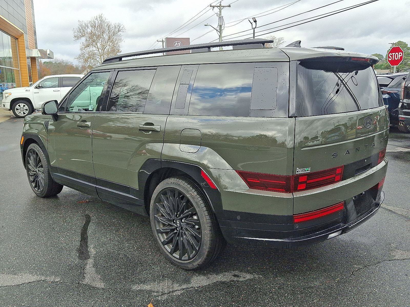 Used 2024 Hyundai Santa Fe Calligraphy image 6