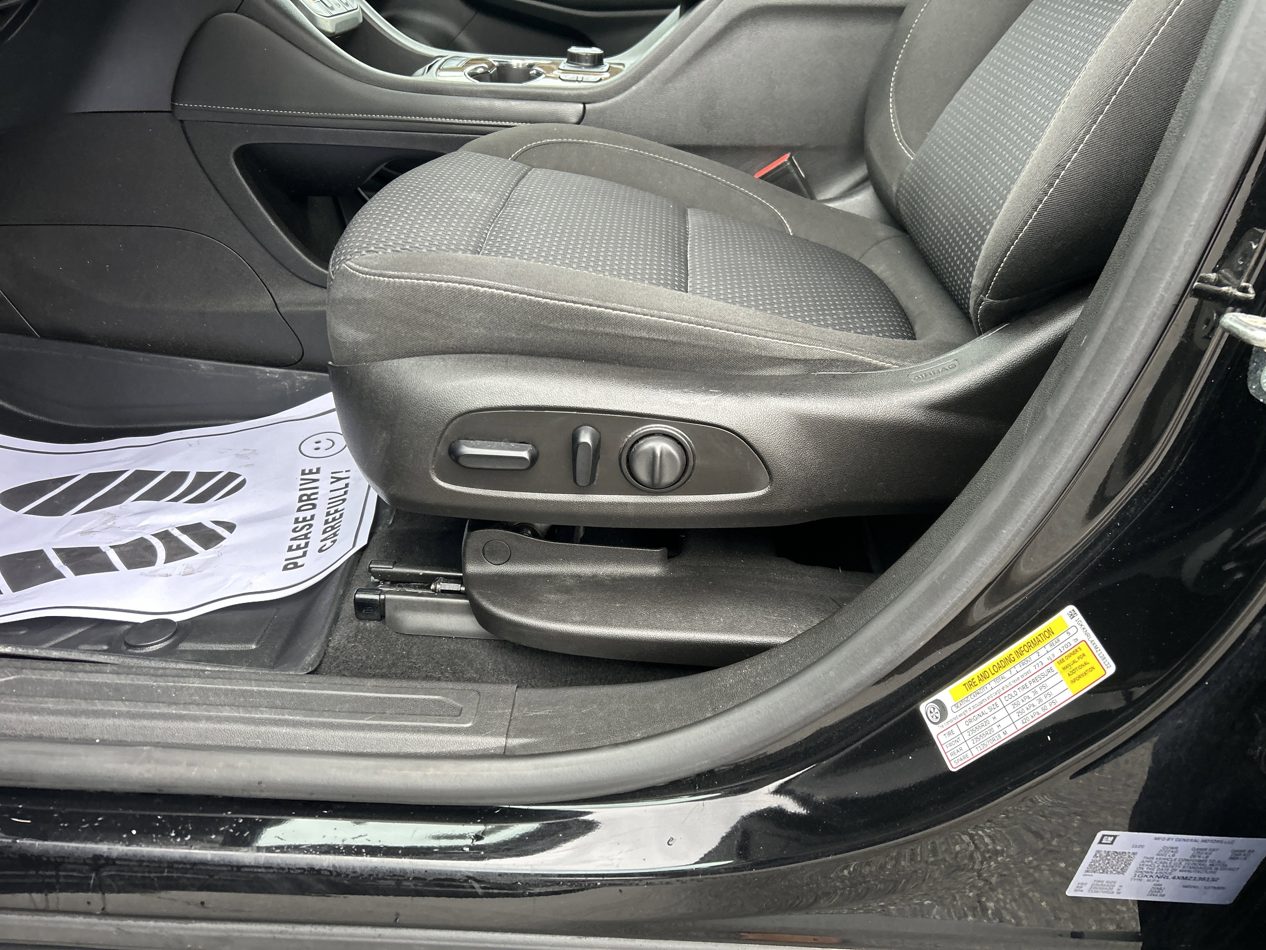 Certified 2021 GMC Acadia SLE w/ Driver Convenience Package image 16