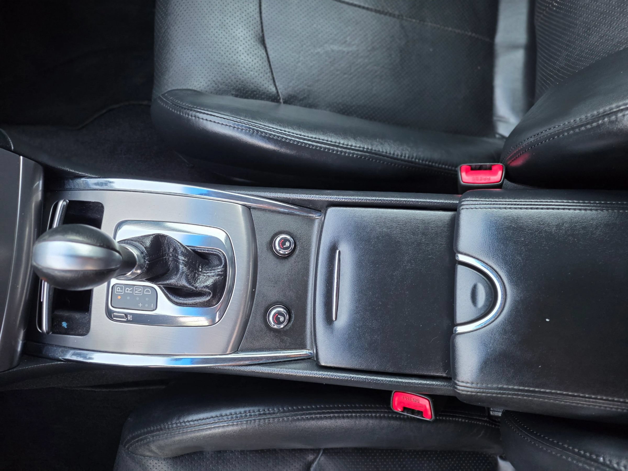 Used 2013 INFINITI G37 Journey w/ Premium Pkg RWD image 38