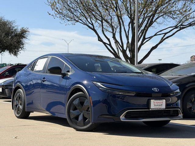 New 2026 Toyota Prius Plug-In Hybrid FWD image 2