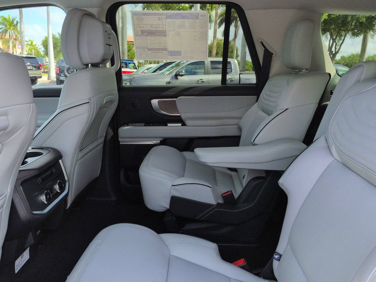New 2026 Ford Expedition Max Platinum w/ Platinum Ultimate Package AWD/4WD image 14