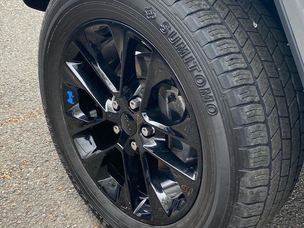 Used 2022 Jeep Wrangler Unlimited Sahara w/ Safety Group image 23