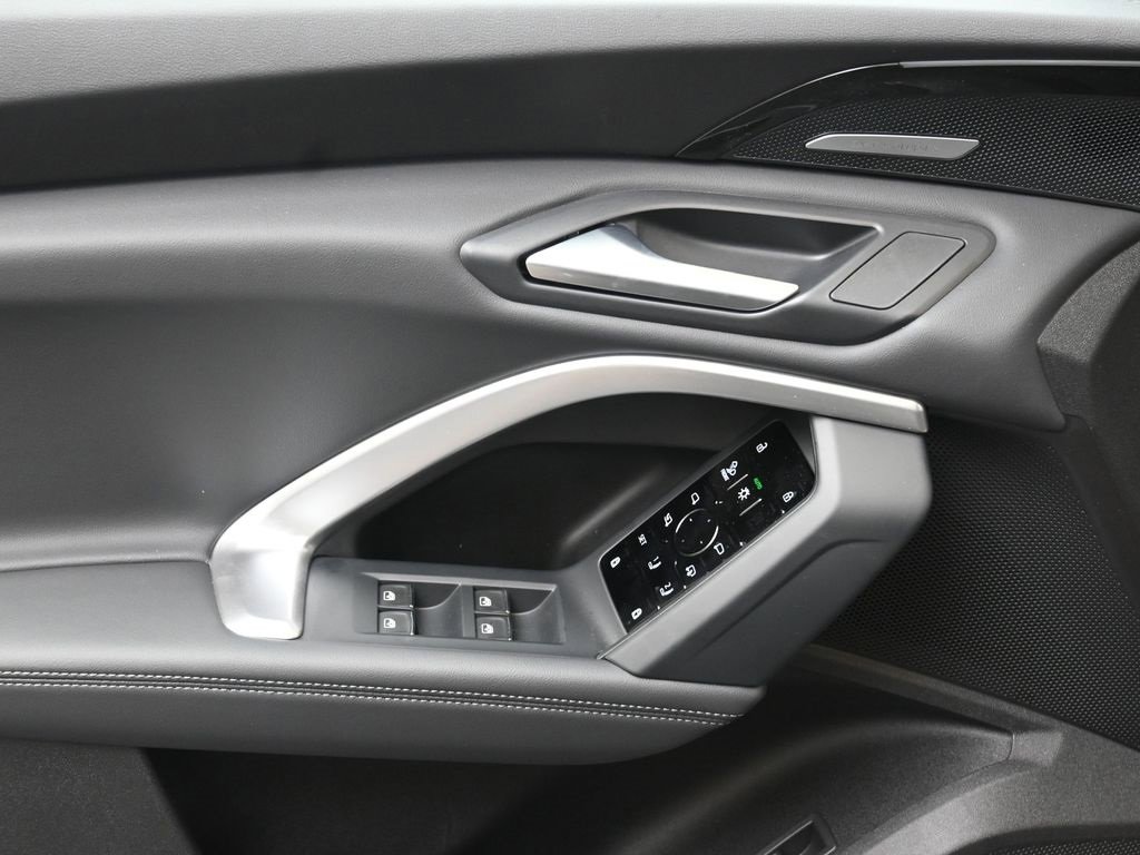 New 2025 Audi Q5 Premium Plus image 21