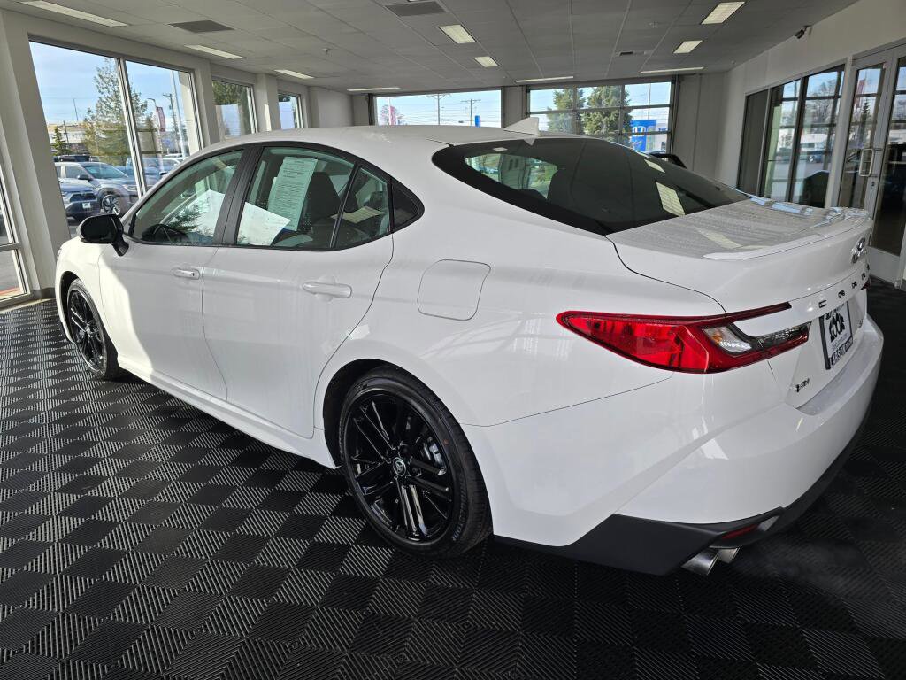 Used 2025 Toyota Camry SE image 51