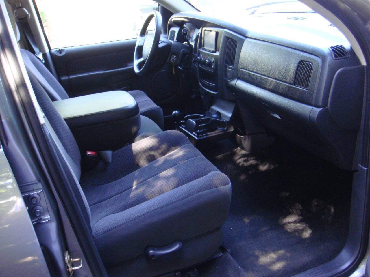 Used 2005 Dodge Ram 3500 Truck SLT w/ Trailer Tow Group AWD/4WD image 14
