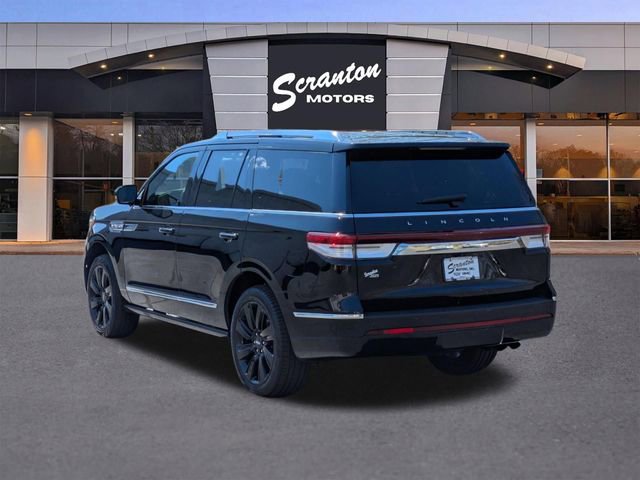 Used 2023 Lincoln Navigator Reserve AWD/4WD image 3