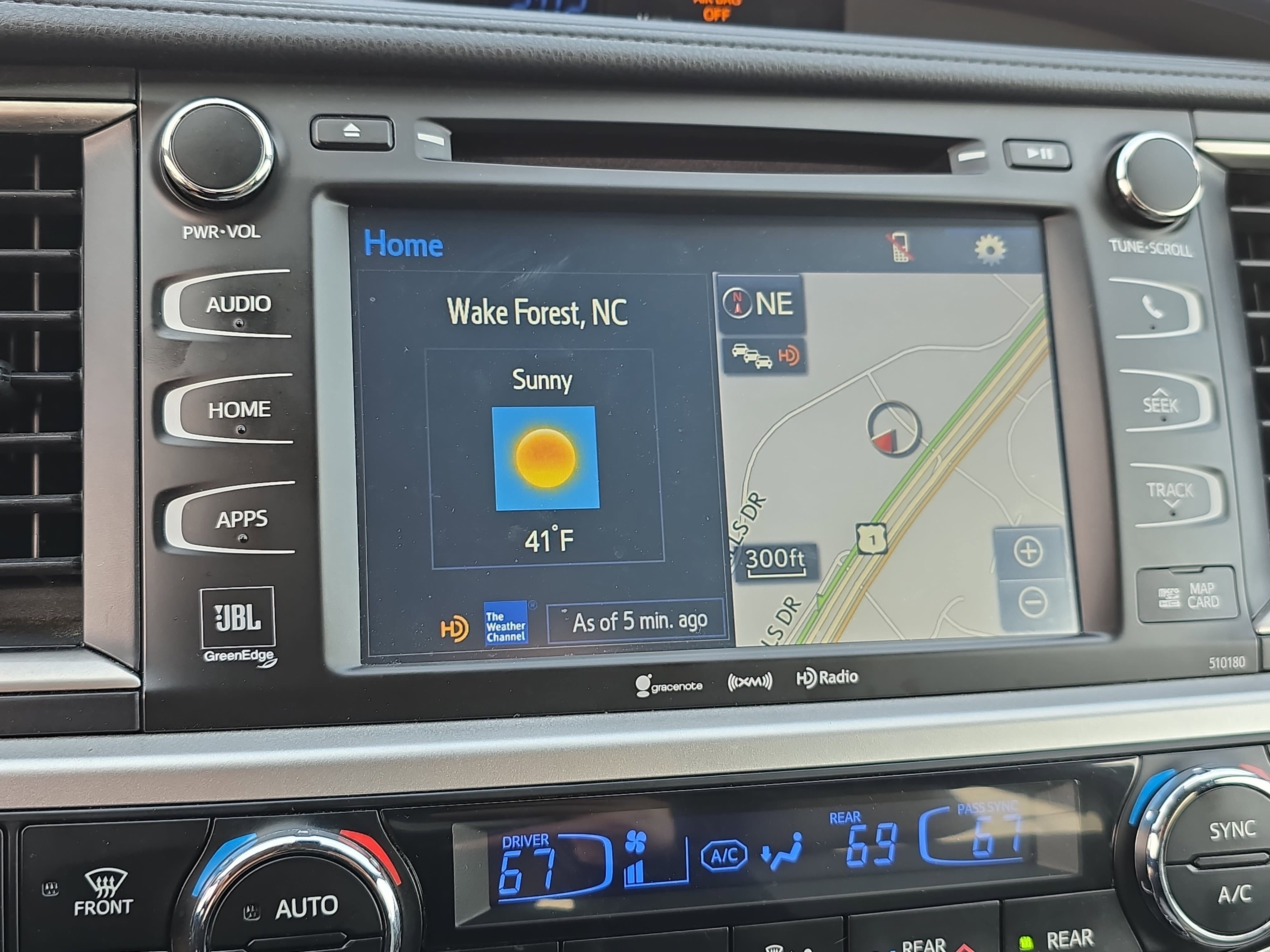 Used 2017 Toyota Highlander Limited image 23