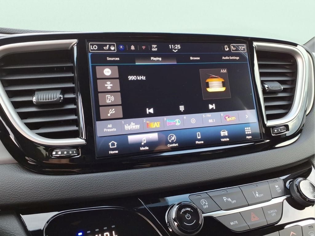 New 2027 Chrysler Pacifica LX FWD image 21