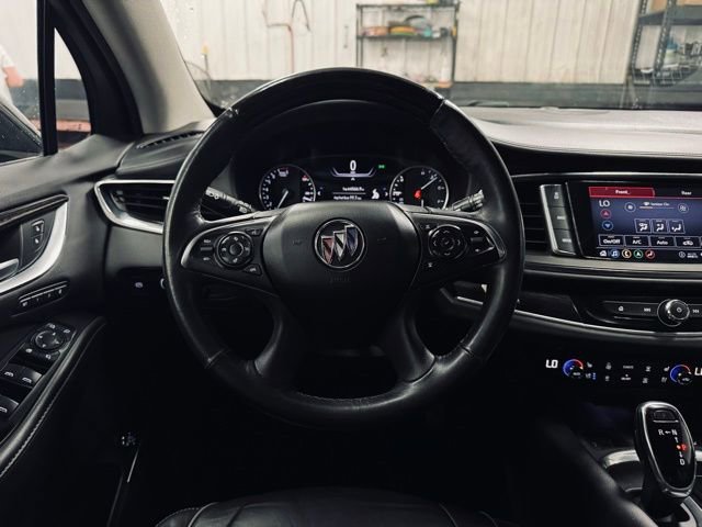 Used 2020 Buick Enclave Avenir w/ Avenir Technology Package image 32