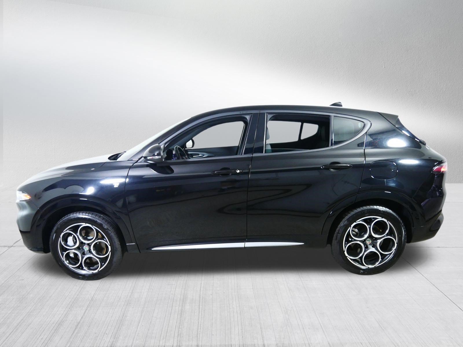 Used 2024 Alfa Romeo Tonale Ti AWD/4WD image 4
