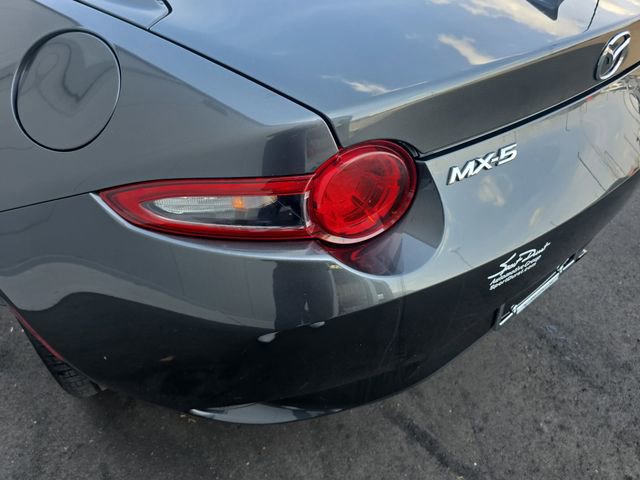 Used 2017 MAZDA MX-5 Miata RF Grand Touring image 21