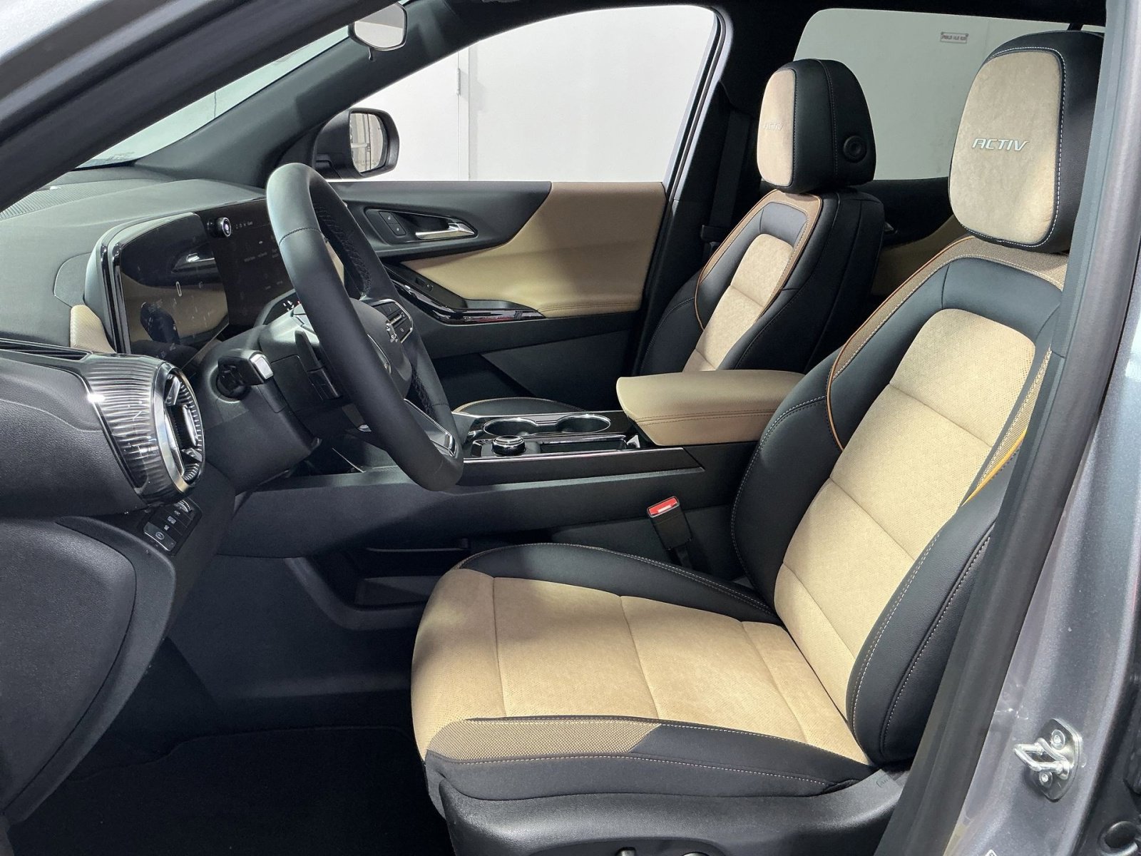 New 2026 Chevrolet Equinox ACTIV w/ Convenience Package III image 21