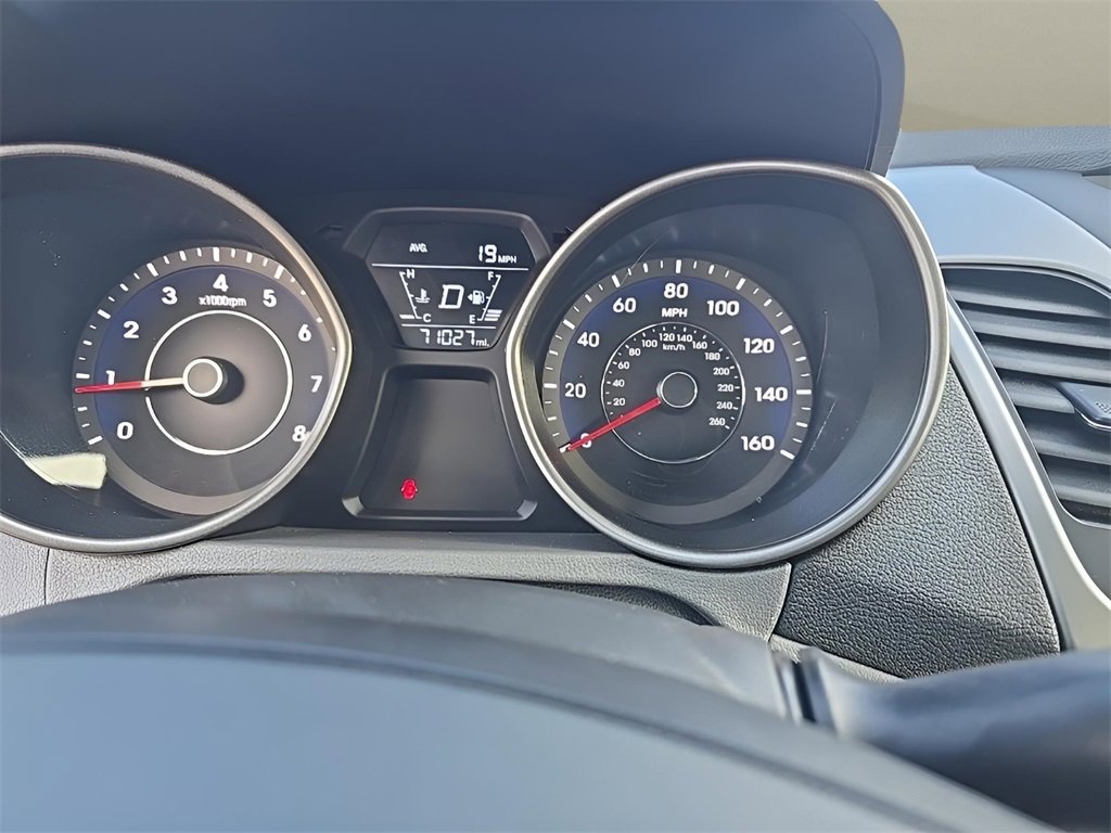Used 2014 Hyundai Elantra SE image 25