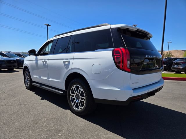 Used 2025 Ford Expedition Active AWD/4WD image 4