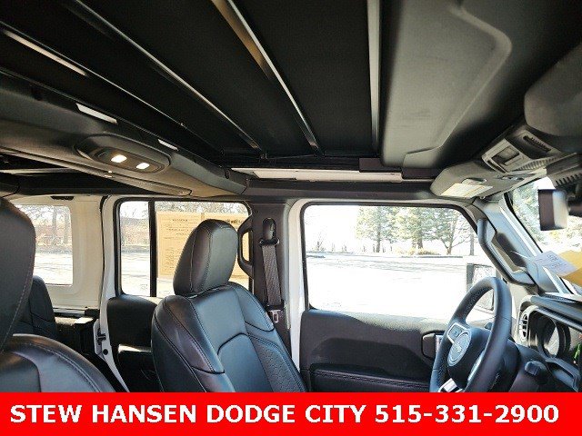 Used 2024 Jeep Wrangler High Altitude image 13