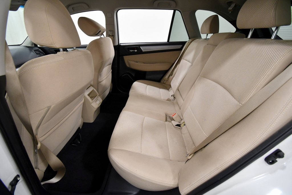 Used 2018 Subaru Outback 2.5i Premium image 15