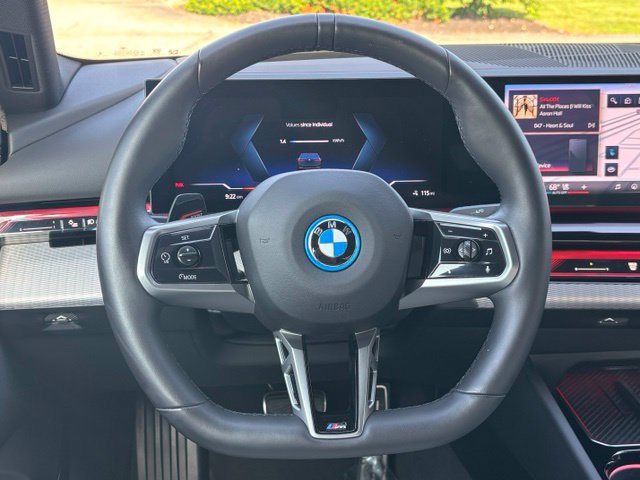 Certified 2026 BMW i5 eDrive40 w/ Executive Package AWD/4WD image 22