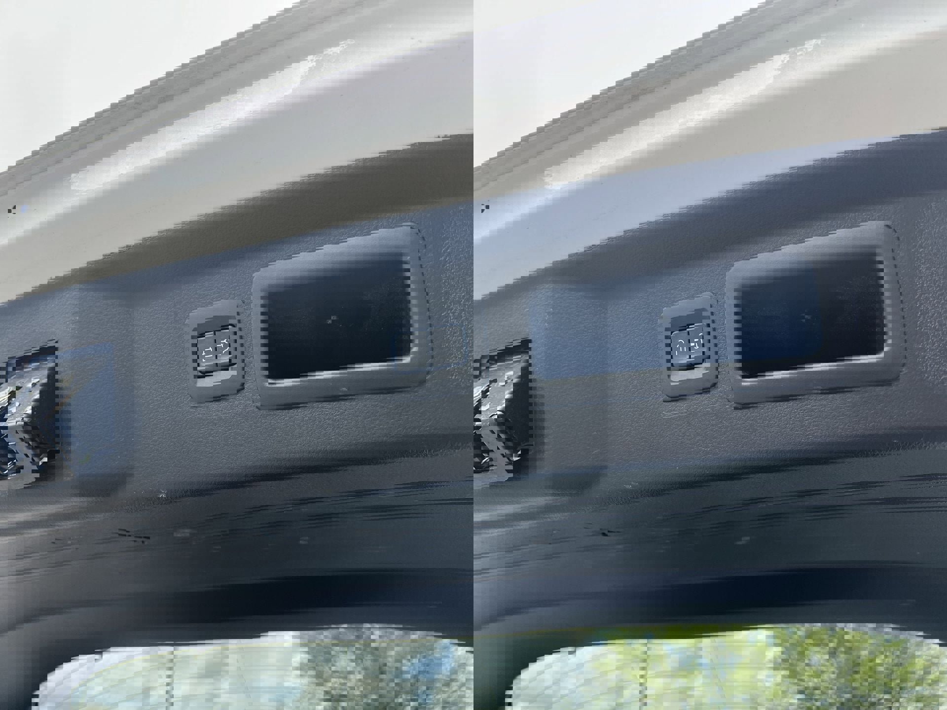 Used 2025 MAZDA CX-50 2.5 Hybrid w/ Premium Plus Pkg image 22