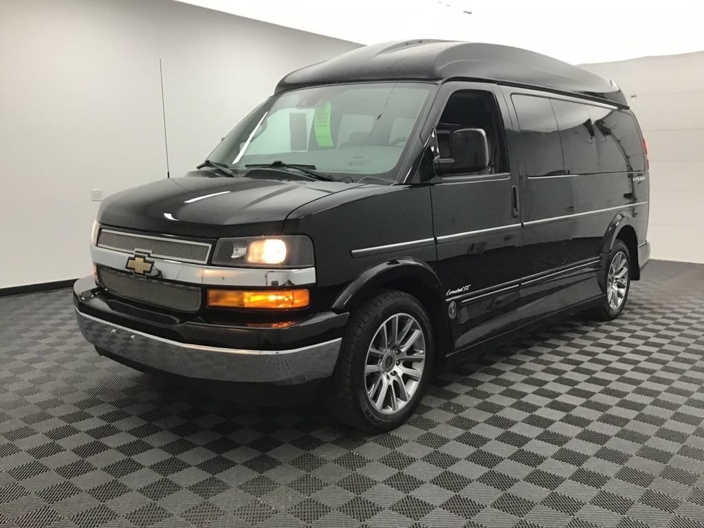 Used 2020 Chevrolet Express 2500 w/ Enhanced Convenience Package RWD image 13