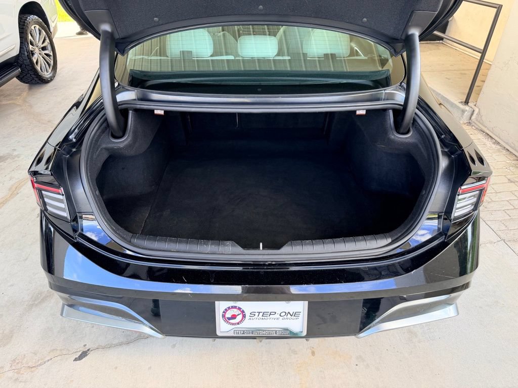 Used 2025 Hyundai Sonata SEL FWD image 31