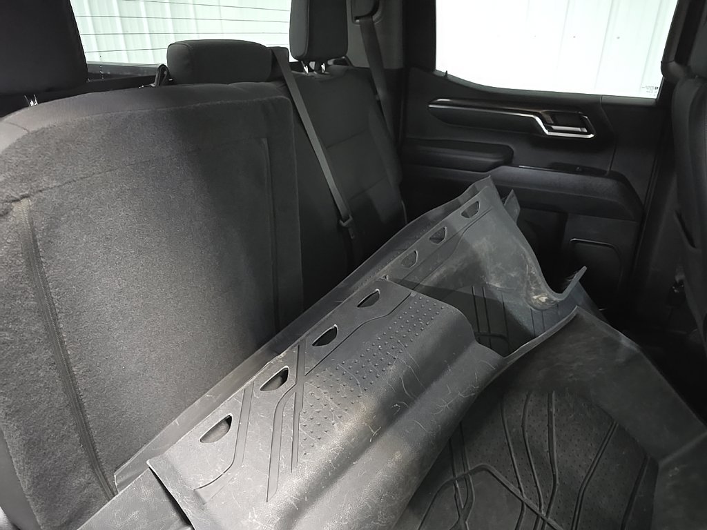 Used 2024 Chevrolet Silverado 1500 LT AWD/4WD image 16
