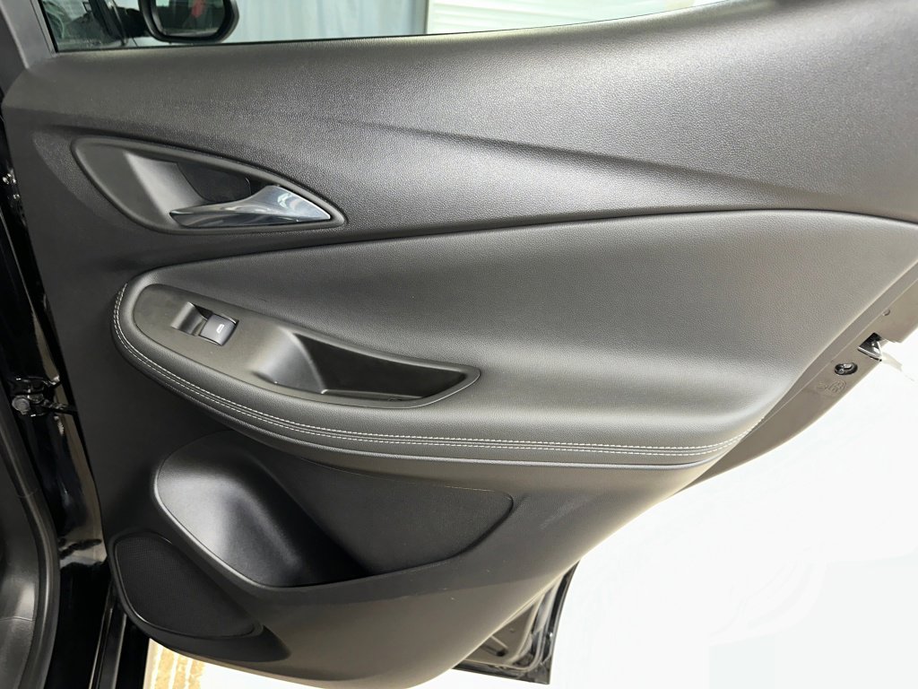 Certified 2023 Buick Encore GX Select w/ Sport Touring Package image 28