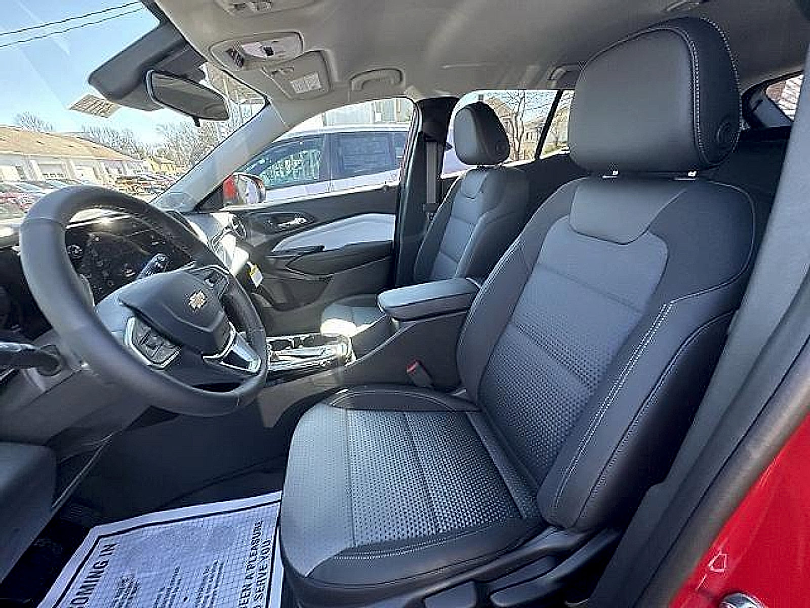 New 2026 Chevrolet Trax LT w/ Driver Confidence Package FWD image 8