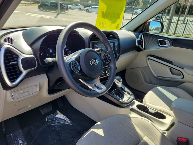 Used 2021 Kia Soul S image 11