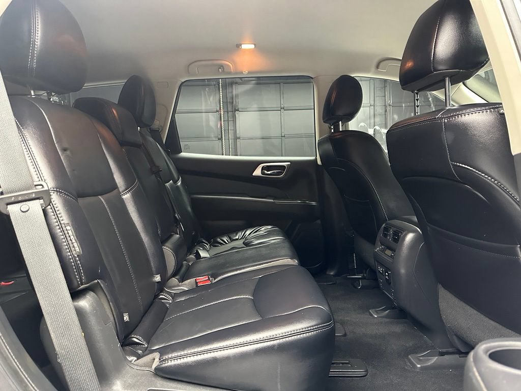 Used 2019 Nissan Pathfinder SL AWD/4WD image 21