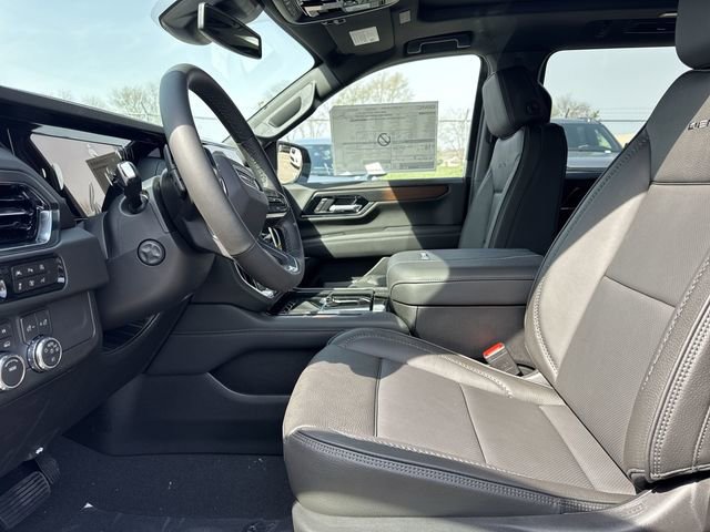 New 2026 GMC Yukon XL Denali w/ Sun & Power Step Package image 12