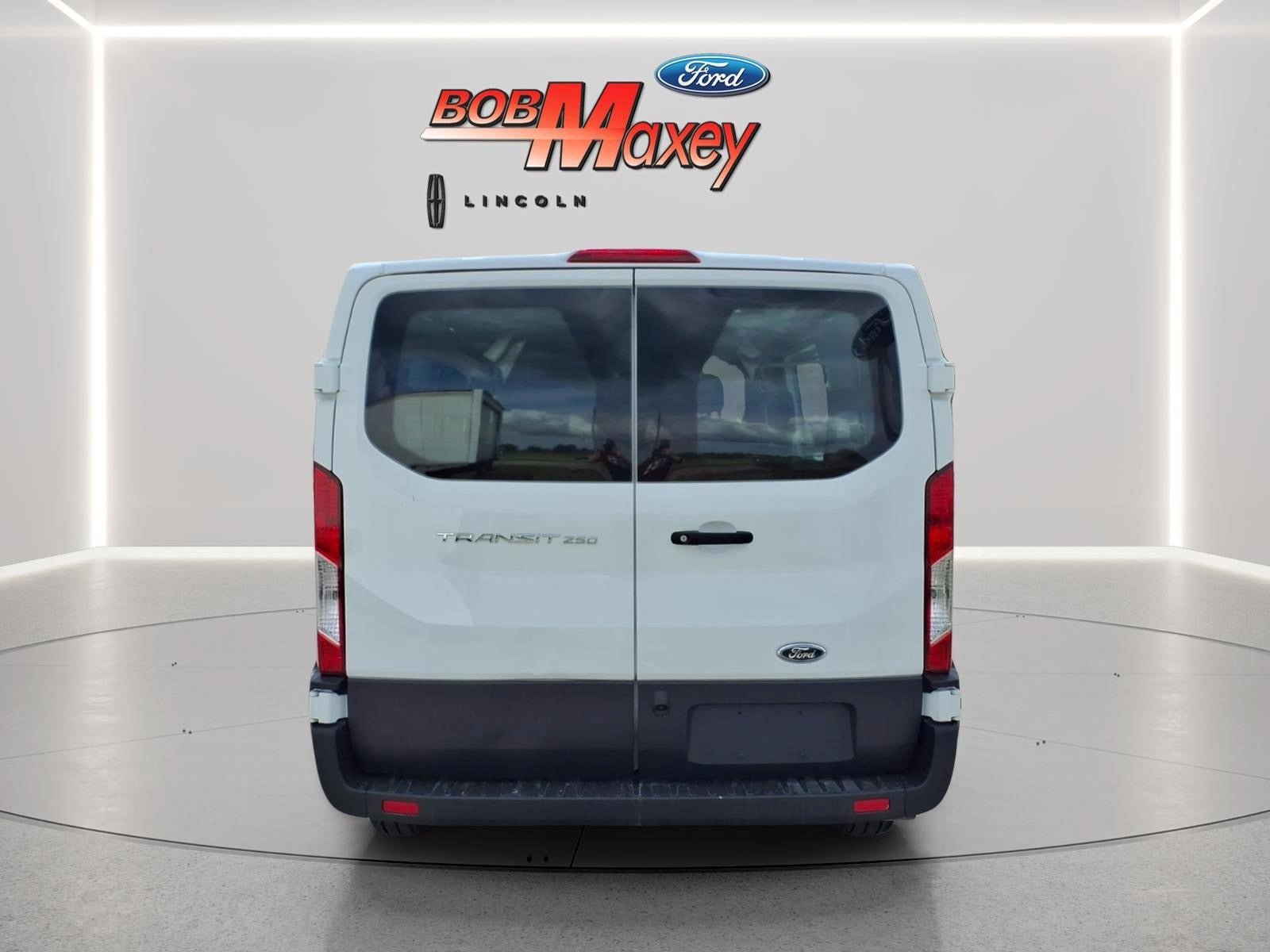 Used 2025 Ford Transit 250 Low Roof w/ Exterior Upgrade Package RWD image 6