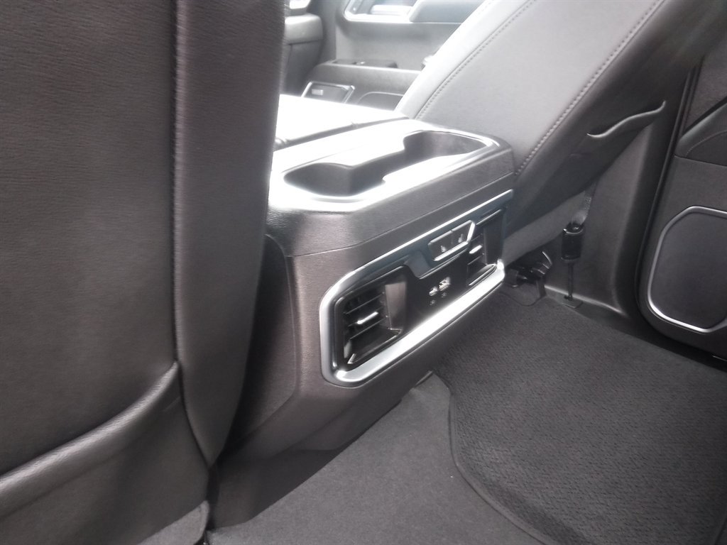 Used 2023 GMC Sierra 1500 SLT image 15