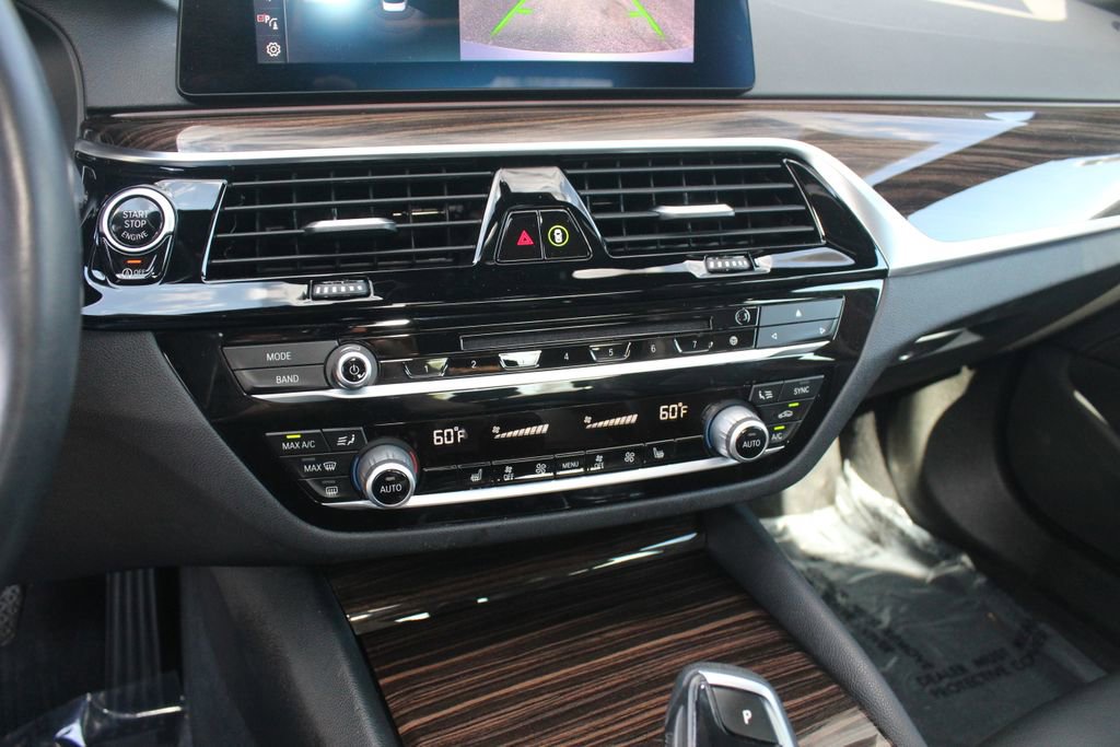 Used 2019 BMW 530i xDrive w/ Convenience Package AWD/4WD image 15