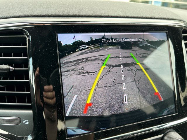 Used 2020 Jeep Grand Cherokee Altitude AWD/4WD image 6