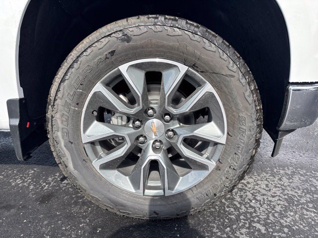 New 2026 Chevrolet Silverado 1500 LT w/ Z71 Off-Road Package AWD/4WD image 9