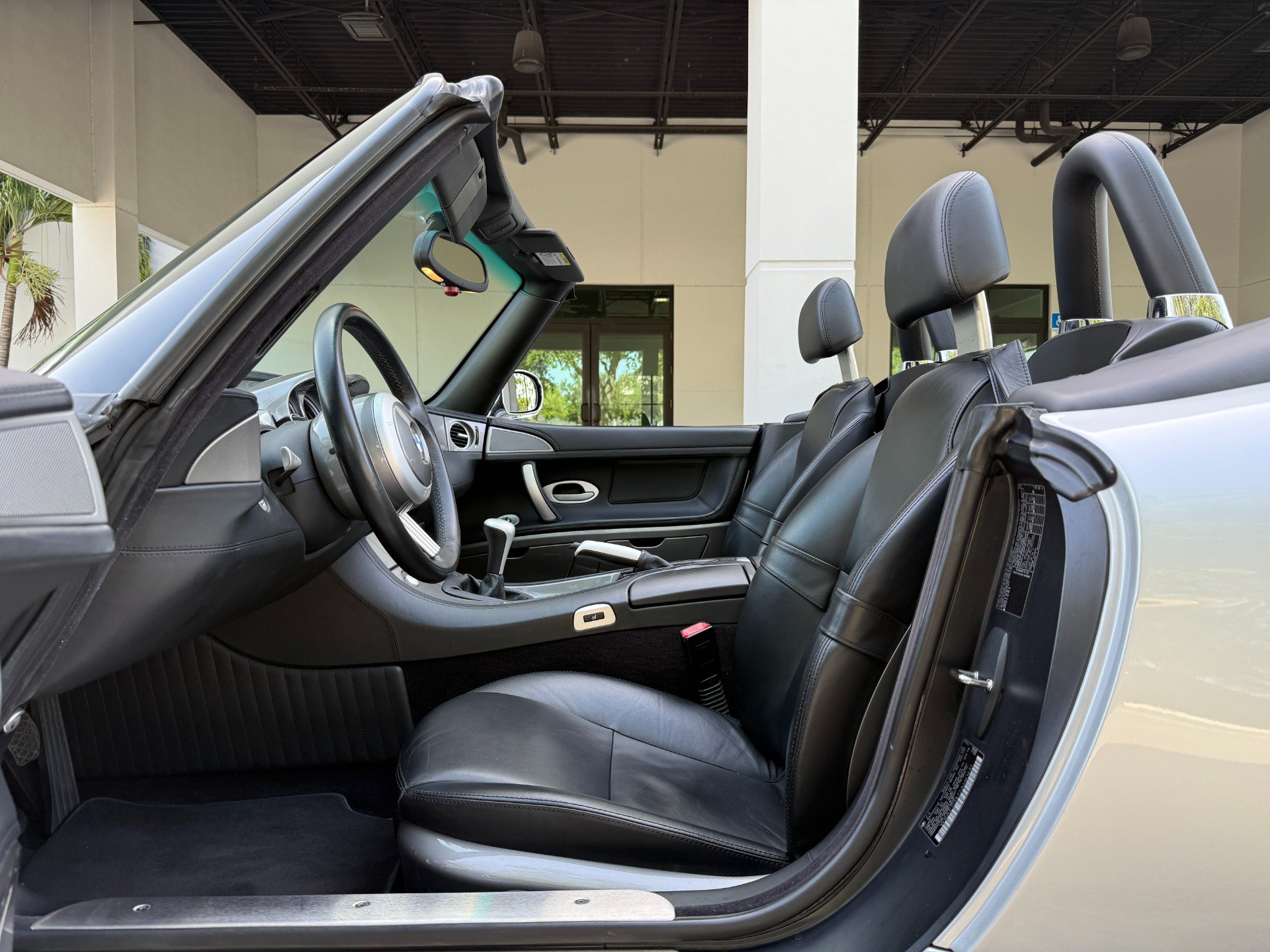 Used 2002 BMW Z8 RWD image 42